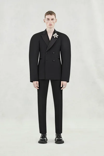 Look 25